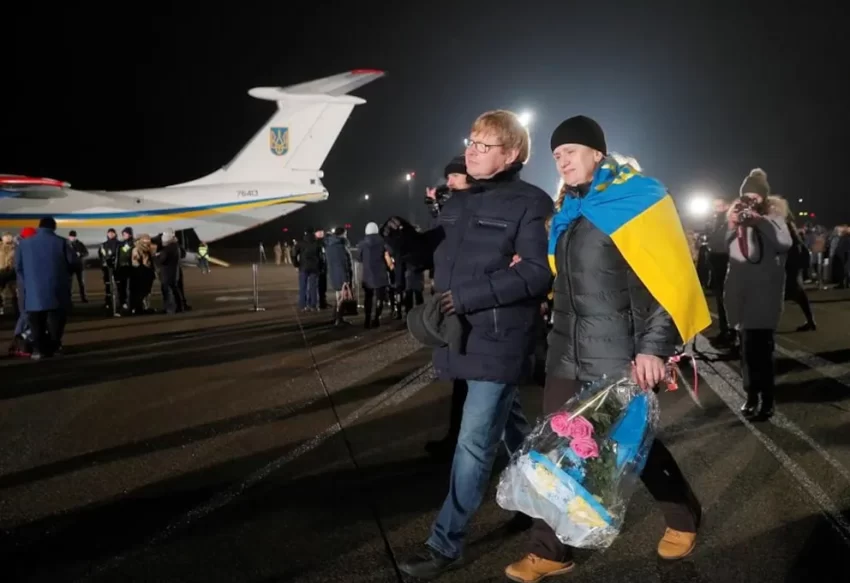 🇺🇦 Ucrania y Rusia acuerdan intercambio de 1.200 prisioneros de guerra 🤝