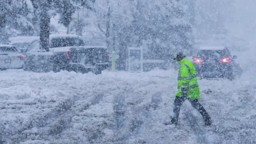 ❄️ Tormenta invernal azota 40 estados de EE. UU.: caos en vuelos y carreteras tras Acción de Gracias