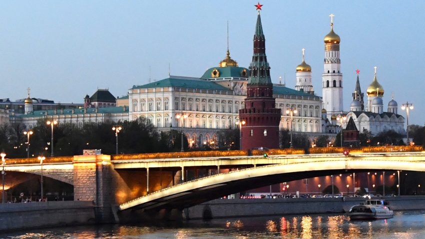 Kremlin: EE.UU. entregó a Rusia los parámetros del plan de paz acordado con Kiev en Ginebra