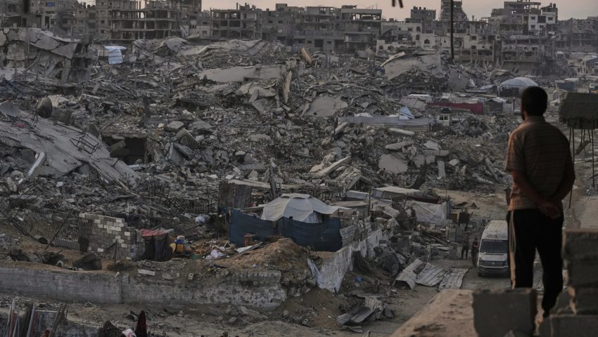 La Casa Blanca aclara si instalará una "gran base militar" cerca de Gaza