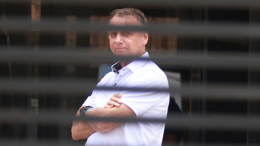 Supremo de Brasil decide mantener la detención preventiva de Bolsonaro