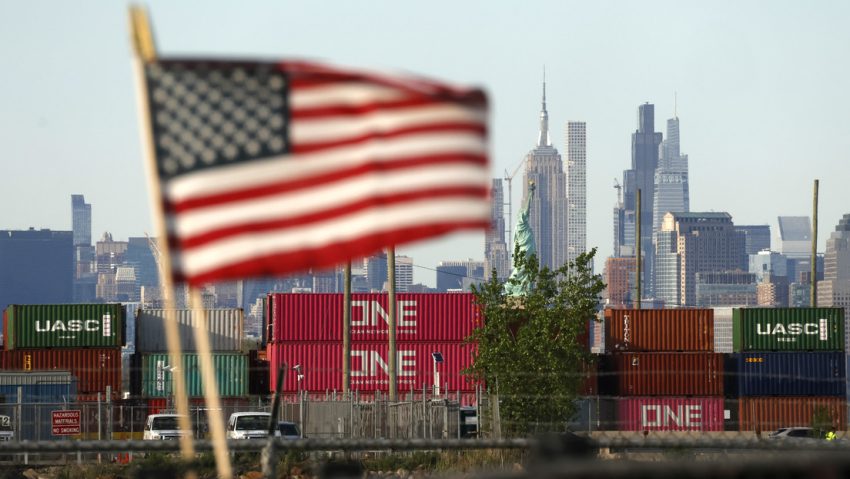 "Tenemos todas las cartas y con un presidente inteligente siempre las tendremos": Trump sobre los aranceles