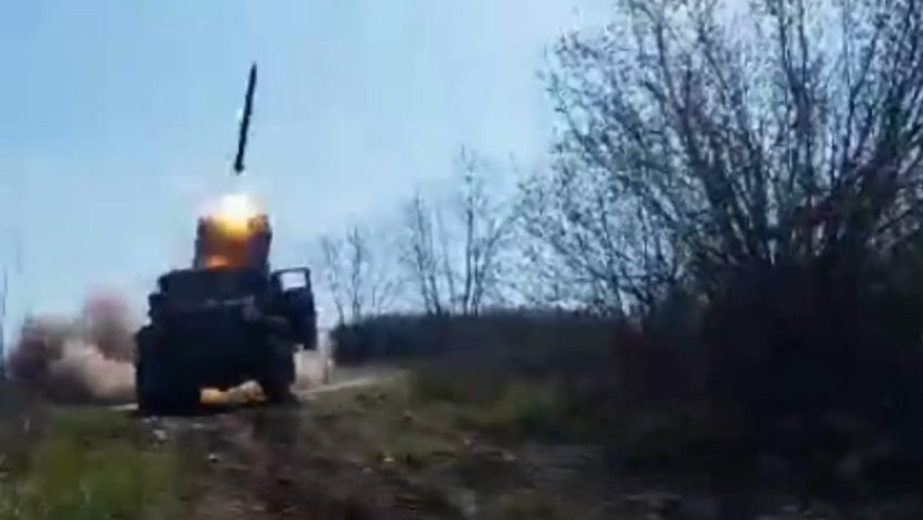 Una salva de misiles elimina a efectivos ucranianos en su punto de despliegue temporal