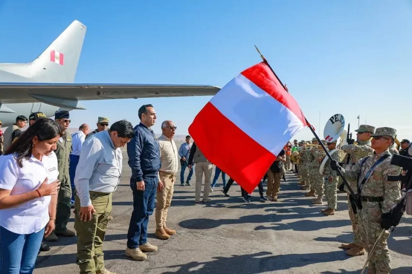 🔥 “Tensión al límite: Perú militariza más de 100 km de frontera con Chile y exige acción a Boric”