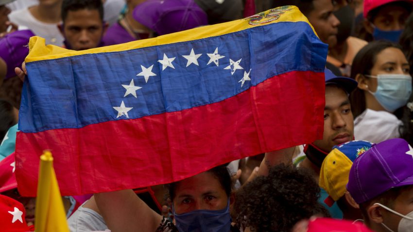 Venezuela rechaza "la ridícula patraña" de EE.UU. contra una organización "inexistente"