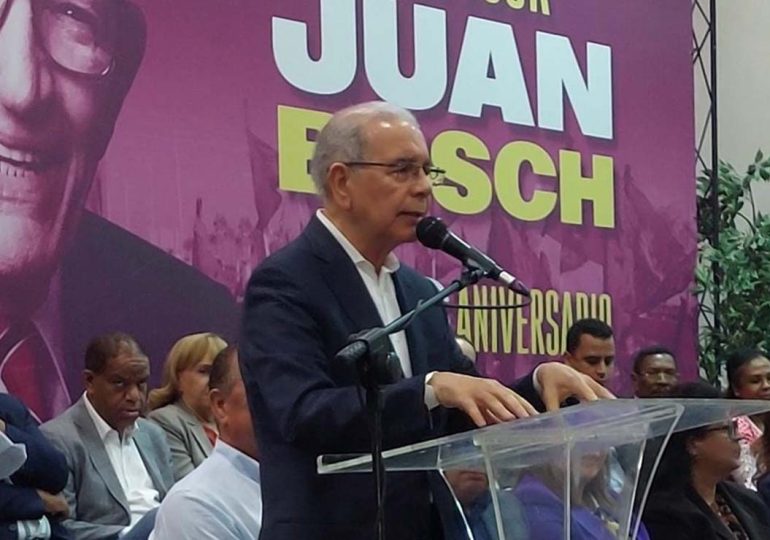 Danilo Medina llama dirigentes a la atención por su falta de compromiso