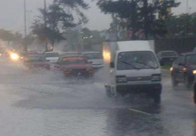 Indomet y COE informan que una vaguada y una onda tropical generarán aguaceros en varias provincias
