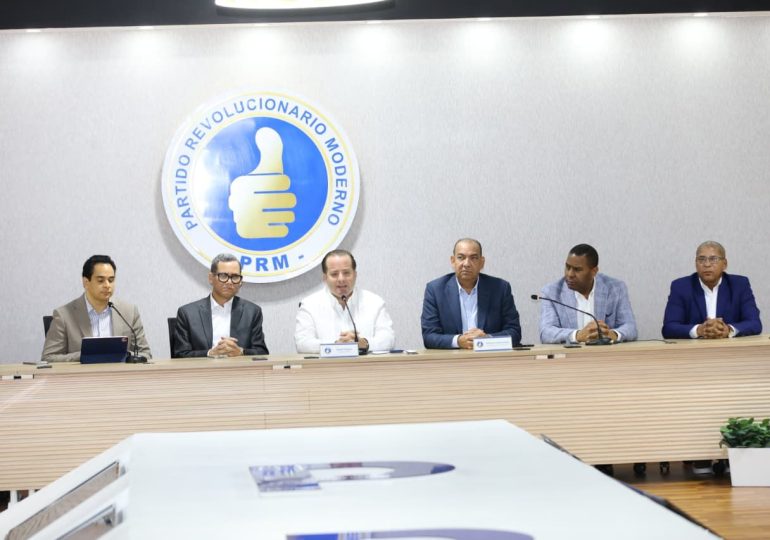 El PRM promoverá formación sobre la Constitución y su reforma en 2024