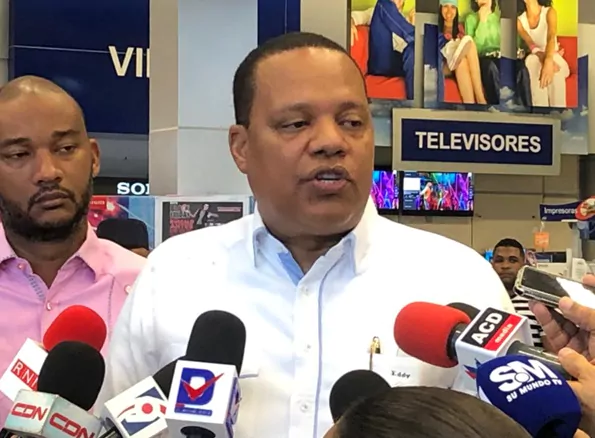 Pro consumidor despliega operativo para asegurar cumplimiento de ofertas en Black Friday en Gran Santo Domingo y provincias del país