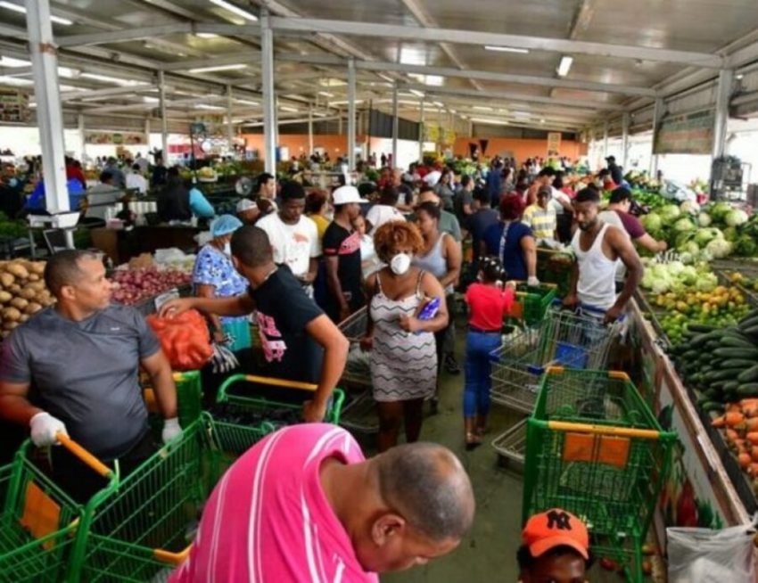 Gobierno dice hay suficientes alimentos para asueto Navidad