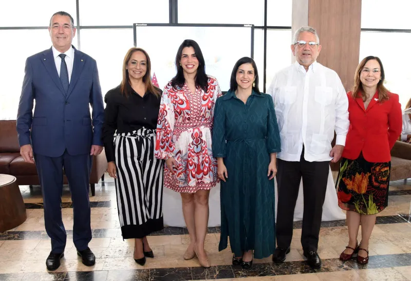 CLÚSTER TURÍSTICO SANTO DOMINGO PRESENTA AVANCES INSTITUCIONALES 2025 🌴📈