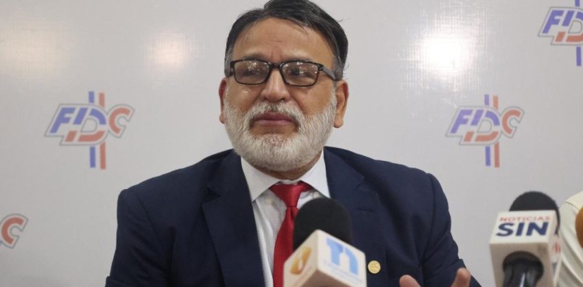 Comercio asegura hay abasto y precios estables de productos