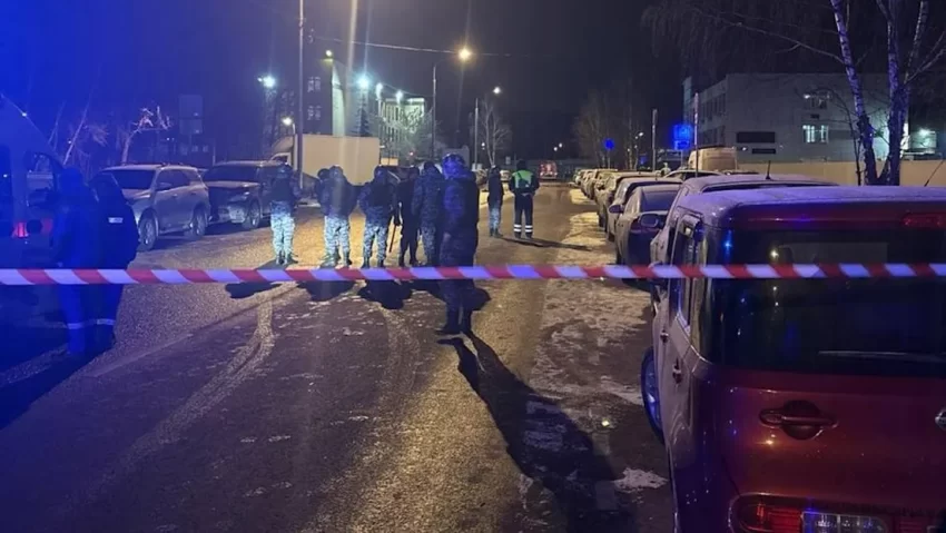 🚨 Atentado en Moscú: Mueren dos policías y un sospechoso tras la explosión de un artefacto en plena calle 🇷🇺