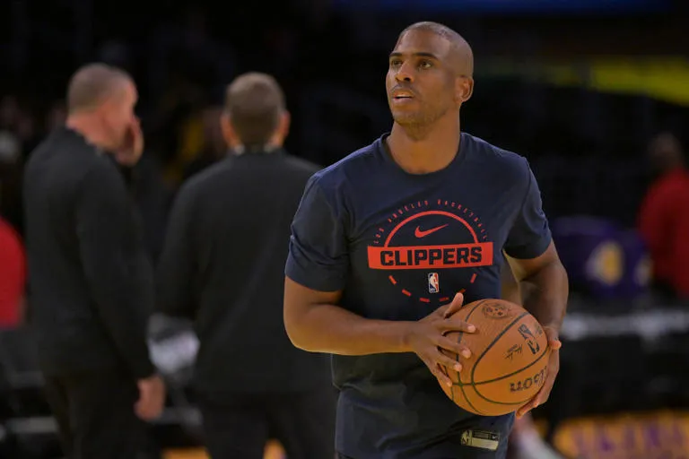 😮🚨 Revoltijo en Los Ángeles — Chris Paul fue “mandado a casa” por Los Angeles Clippers en plena gira