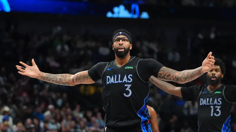Dallas Mavericks derrota a Houston Rockets 122-109 con 29 puntos de Anthony Davis