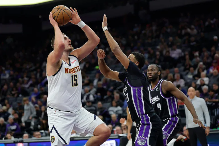 Denver Nuggets y una persecución sin sentido: análisis de su racha reciente en la NBA