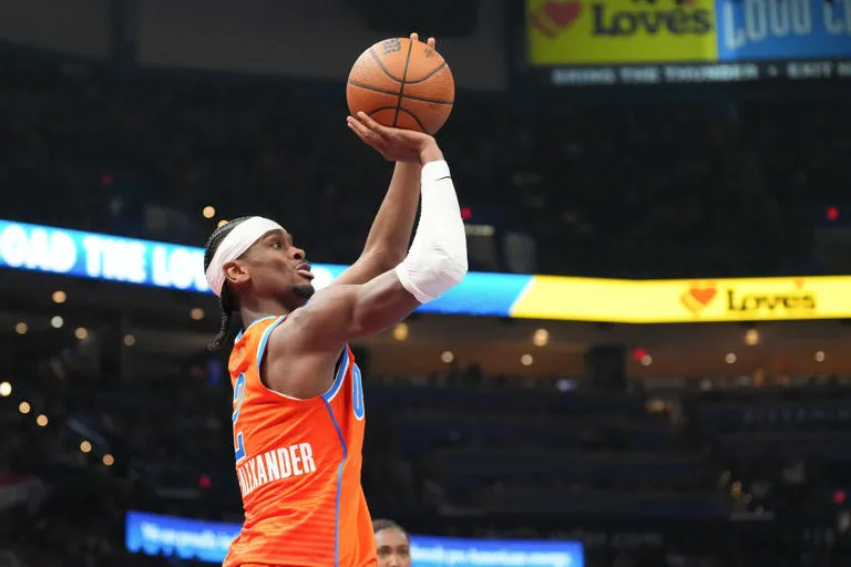 El Thunder va con todo por la Copa NBA mientras Knicks, Spurs y Magic acechan