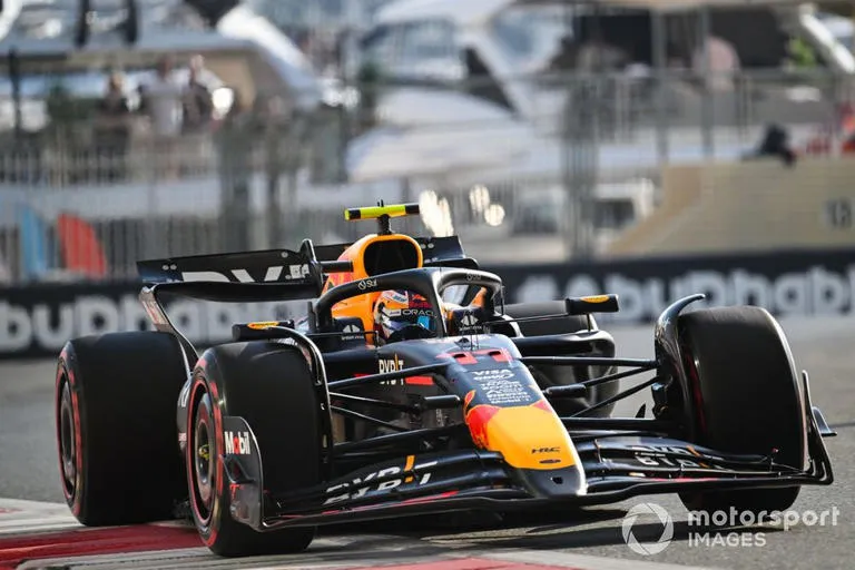 CHECO PÉREZ “GANÓ” EN 2025 SIN CORRER: LA JUGADA MAESTRA QUE CAMBIÓ SU FUTURO EN LA F1 🏎️🔥