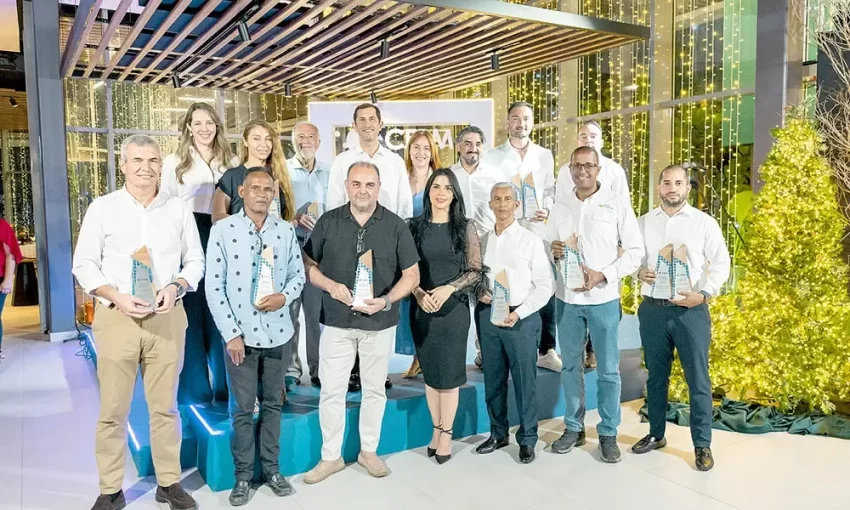 ⚡ CEPM celebra encuentro navideño y premia la excelencia y sostenibilidad de los hoteles en la zona este 🌴