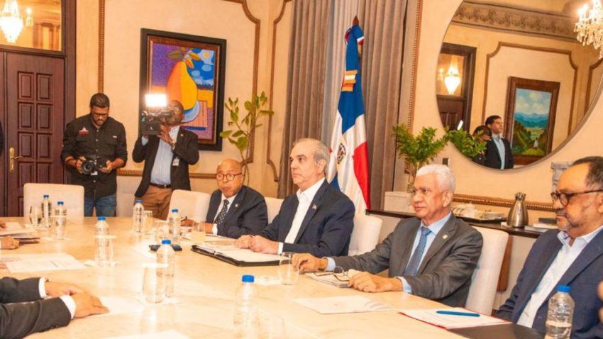 CNM escoge jueces titulares y suplentes del Tribunal Superior Electoral quienes serán juramentados este jueves en el Palacio Nacional