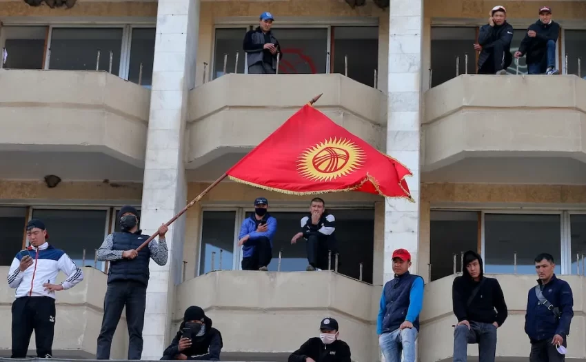 Kirguistán deja de ser la democracia modelo de Asia Central tras elecciones bajo control