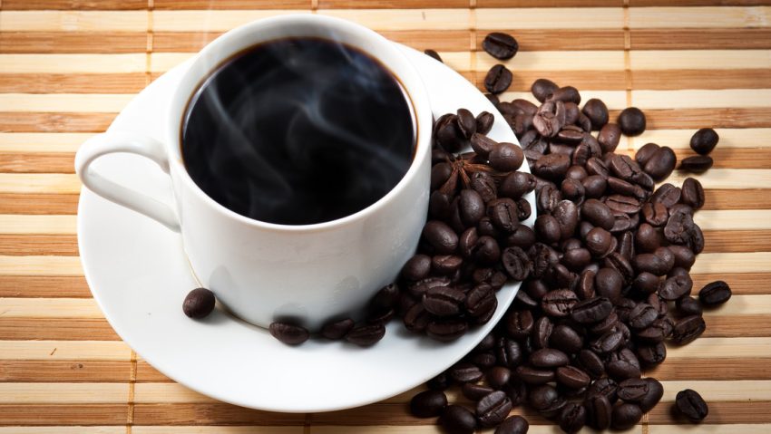 El dulce secreto que podría arruinar su café y también su cuerpo