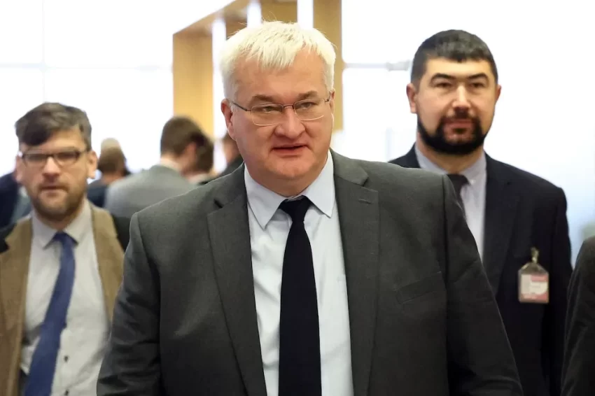 Ucrania confirma contacto con enviado de EE. UU. tras reunión con Putin y reafirma que busca paz