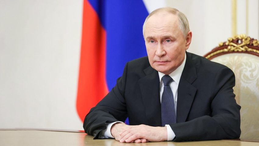 Fuerzas ucranianas "se retiran en toda la línea del frente": Putin reúne a la jefatura militar para evaluar los combates