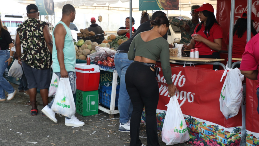 Inespre concluye Grandes Ferias Agropecuarias que beneficiaron a miles de dominicanos, con productos a bajos precios para las cenas de Nochebuena y fin de año