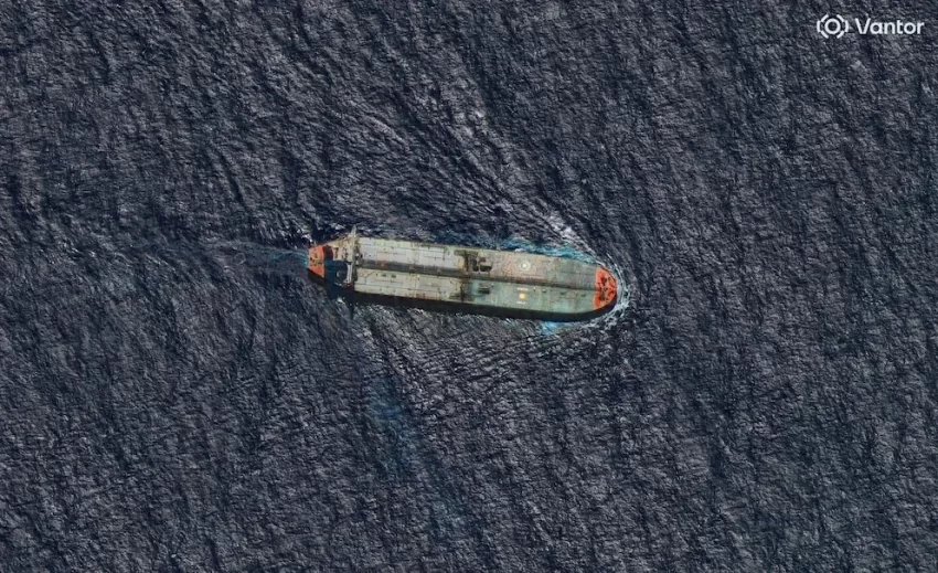 BUQUES PETROLEROS SANCIONADOS SE ALEJAN DE VENEZUELA TRAS ANUNCIO DE BLOQUEO 鈿擆煕笍