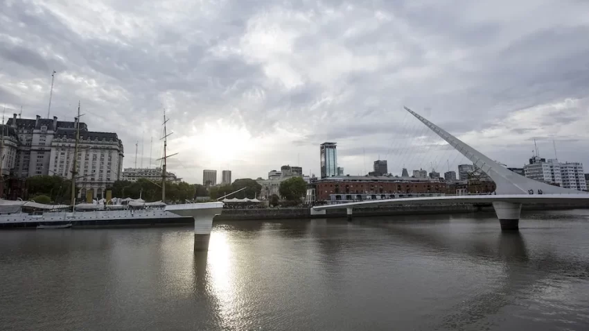 Tormentas, calor extremo y clima inestable: así estará el tiempo este lunes feriado y durante la semana ⚡🌡️