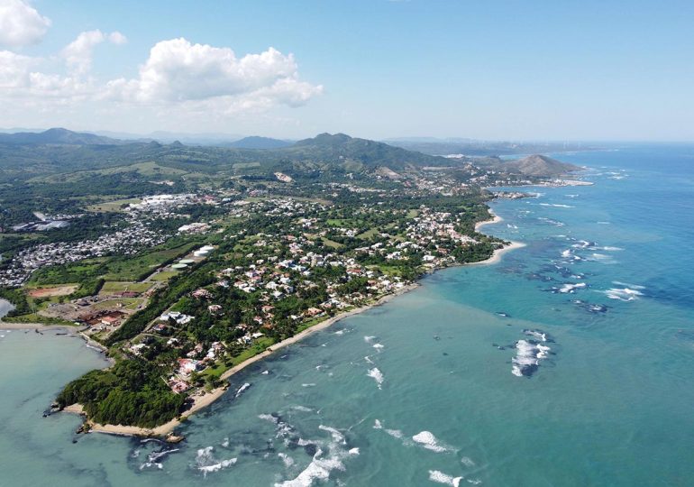 COE levanta restricciones marítimas tras normalización del oleaje en las costas del país