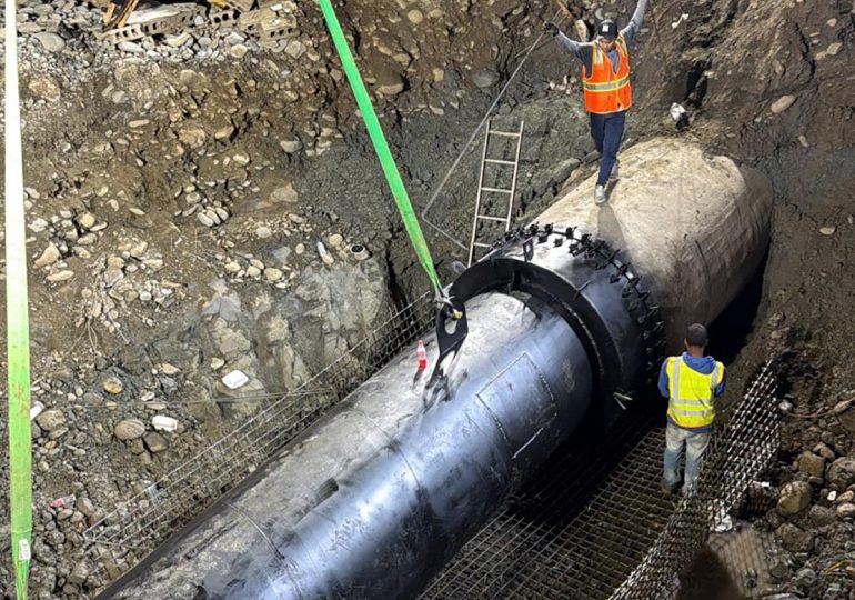 Coraasan, Inapa, Estrella y AlcarAW logran en tiempo récord solución de avería en tubería acueducto Cibao Central