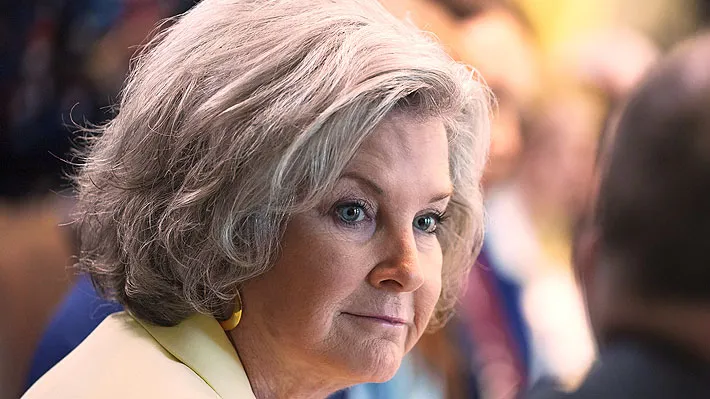 🇺🇸 Susie Wiles: El ascenso de la "Doncella de Hielo" a la jefatura de gabinete de la Casa Blanca 🏛️