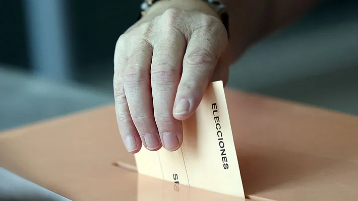 🇪🇸 Vuelco electoral en Extremadura: El PP logra una victoria histórica y el PSOE pierde uno de sus grandes bastiones 🗳️