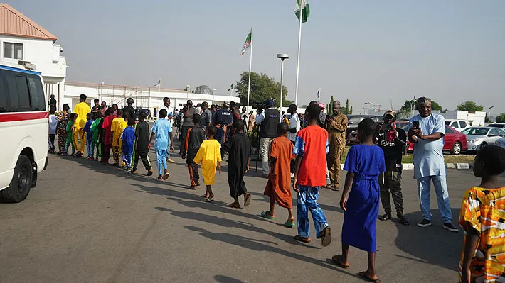 馃檹 Final feliz en Nigeria: Liberan a todos los estudiantes secuestrados de una escuela cat贸lica 馃嚦馃嚞