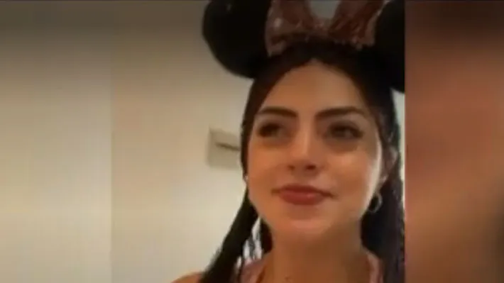 🇺🇸 Drama migratorio: Educadora chilena permanece detenida en EE. UU. tras caducar su Visa Waiver 🇨🇱