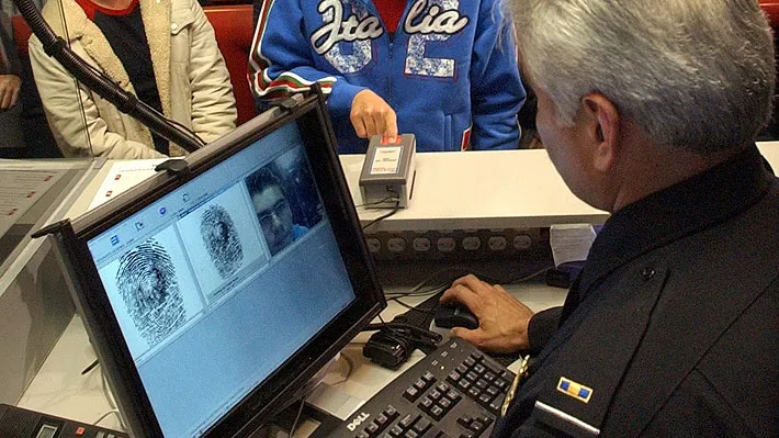 🛂 Control Total: EE. UU. implementa la toma obligatoria de datos biométricos y fotos a todos los extranjeros 🇺🇸📸