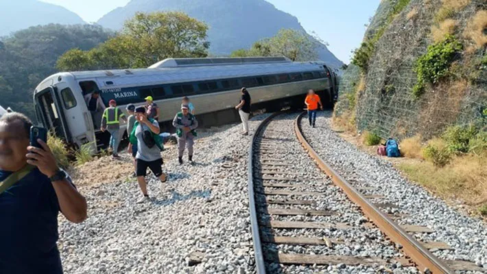 TRAGEDIA FERROVIARIA EN EL SUR DE MÉXICO: DESCARRILAMIENTO DEJA SALDO DE VÍCTIMAS Y HERIDOS