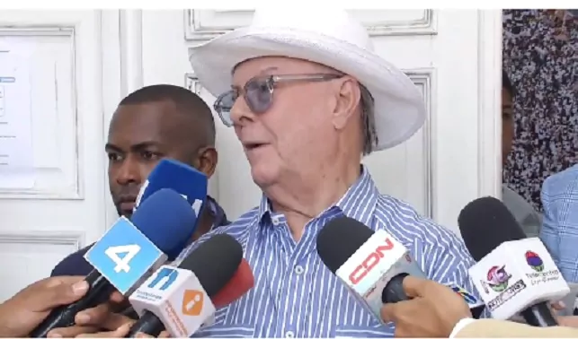 Hipólito Mejía afirma no es Leonel Fernández que anda con su hijo Omar, quien supuestamente no quiere saber de él