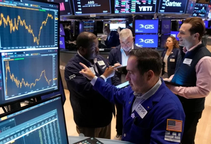Wall Street termina la semana en verde con un optimismo renovado en la IA