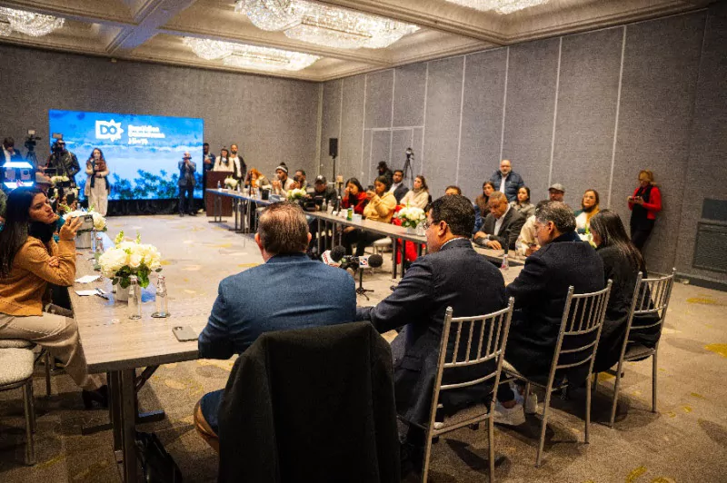 Turismo y Arajet anuncian pasajes a dominicanos que viajen a RD en estas navidades no pasarán de US$990