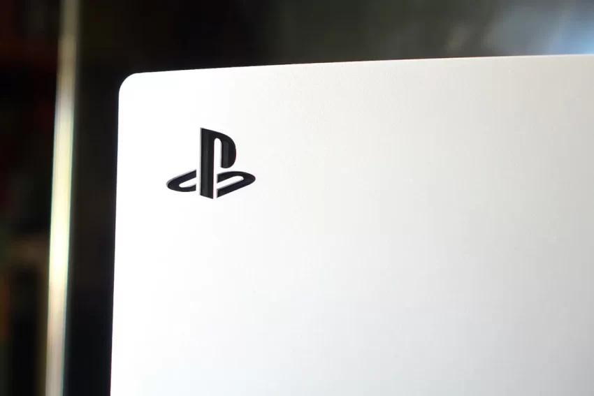 Los 5 elegidos: Accesorios que elevan tu PS5 al siguiente nivel