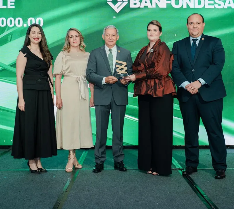 Reconocimiento a la Sostenibilidad: Banfondesa es premiada por su innovación financiera