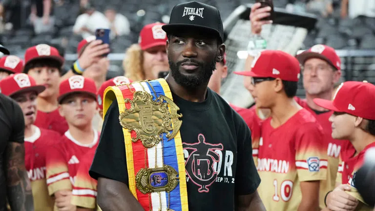 "Creí que sería más complicado": Terence Crawford rompe el silencio tras destronar al Canelo Álvarez