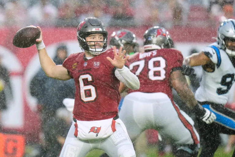 Baker Mayfield y los Bucs sobreviven: Victoria 16-7 ante Panthers y la mirada puesta en el título divisional