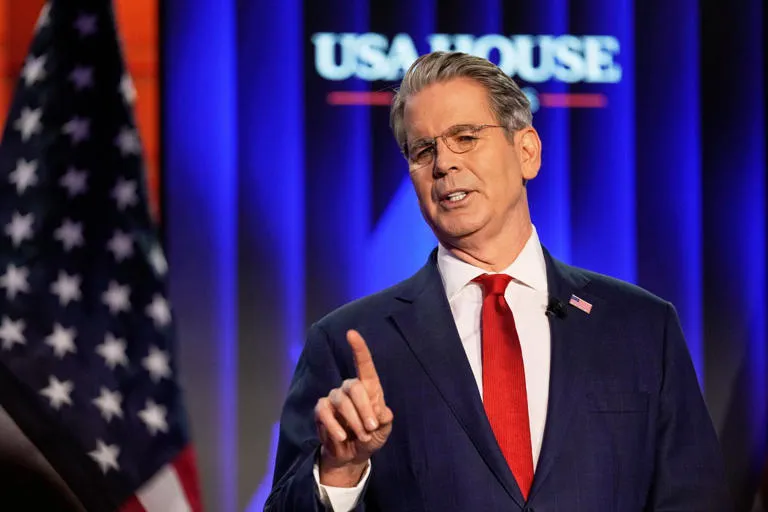 Scott Bessent defiende la alianza transatlántica: "Los lazos entre EE. UU. y Europa son más fuertes que nunca"