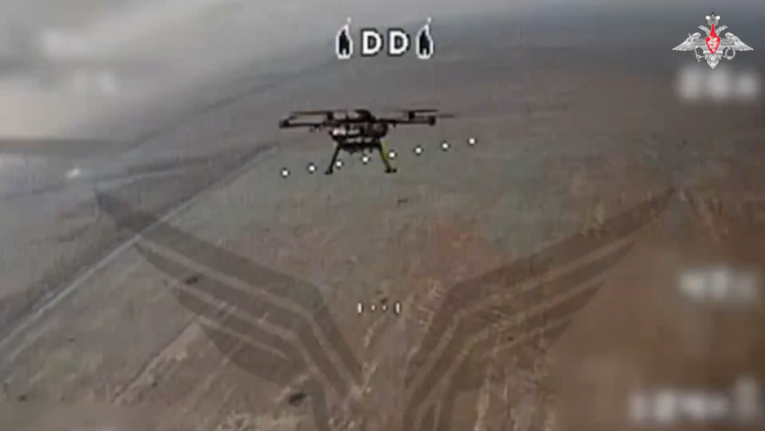 Aniquilación de armamento y tropas enemigas a vista de dron