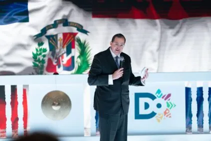 El presidente Luis Abinader y el ministro David Collado proyectan una inversión histórica para la República Dominicana tras su exitosa participación en Fitur