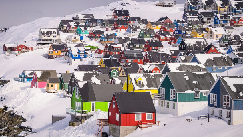 Dinamarca promete "mantenerse firme" contra el plan de Trump para Groenlandia y anuncia refuerzo militar